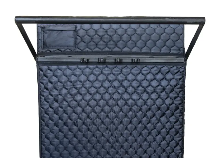 Show box cover - image 3