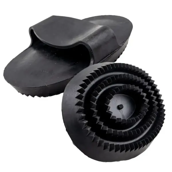 Rubber curry comb